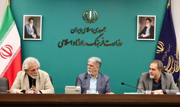 وزیر فرهنگ: اعتمادهای از دست رفته اهالی سینما را به‌زودی باز می‌گردانیم