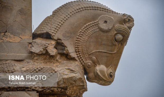 رونمایی از ۸ طرح حفاظت و مرمت در تخت جمشید رونمایی از ۸ طرح حفاظت و مرمت در تخت جمشید