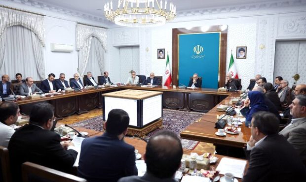 پزشکیان:صرفهجویی را یکی از اولویتهای قطعی دولت دانست پزشکیان:صرفهجویی را یکی از اولویتهای قطعی دولت دانست