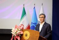 فرزین:امسال حذف چهار صفر از پول ملی را پیگیری می‌کنیم