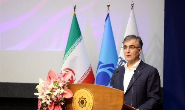 فرزین:امسال حذف چهار صفر از پول ملی را پیگیری میکنیم فرزین:امسال حذف چهار صفر از پول ملی را پیگیری میکنیم
