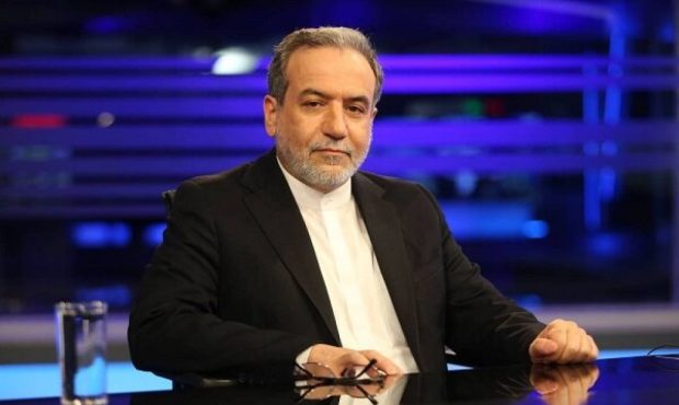 عراقچی؛اینکه به مذاکره با آمریکا برگردیم یا برنگردیم در حال بررسی است