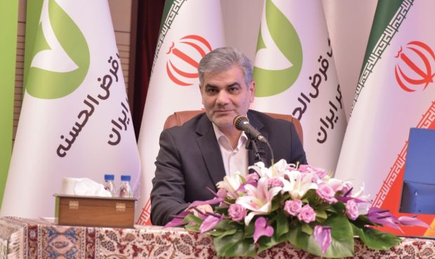 مدیرعامل بانک مهر ایران خبر داد: بانک قرضالحسنه مهر ایران آماده جهش از ۲۰ میلیون به ۴۰ میلیون مشتری است. مدیرعامل بانک مهر ایران خبر داد: بانک قرضالحسنه مهر ایران آماده جهش از ۲۰ میلیون به ۴۰ میلیون مشتری است.