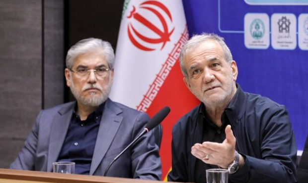 پزشکیان:در برخی دانشگاهها، اساتید و نخبگان را تحت فشار قرار میدهند/باید نگاههای تنگنظرانه را کنار گذاشت پزشکیان:در برخی دانشگاهها، اساتید و نخبگان را تحت فشار قرار میدهند/باید نگاههای تنگنظرانه را کنار گذاشت